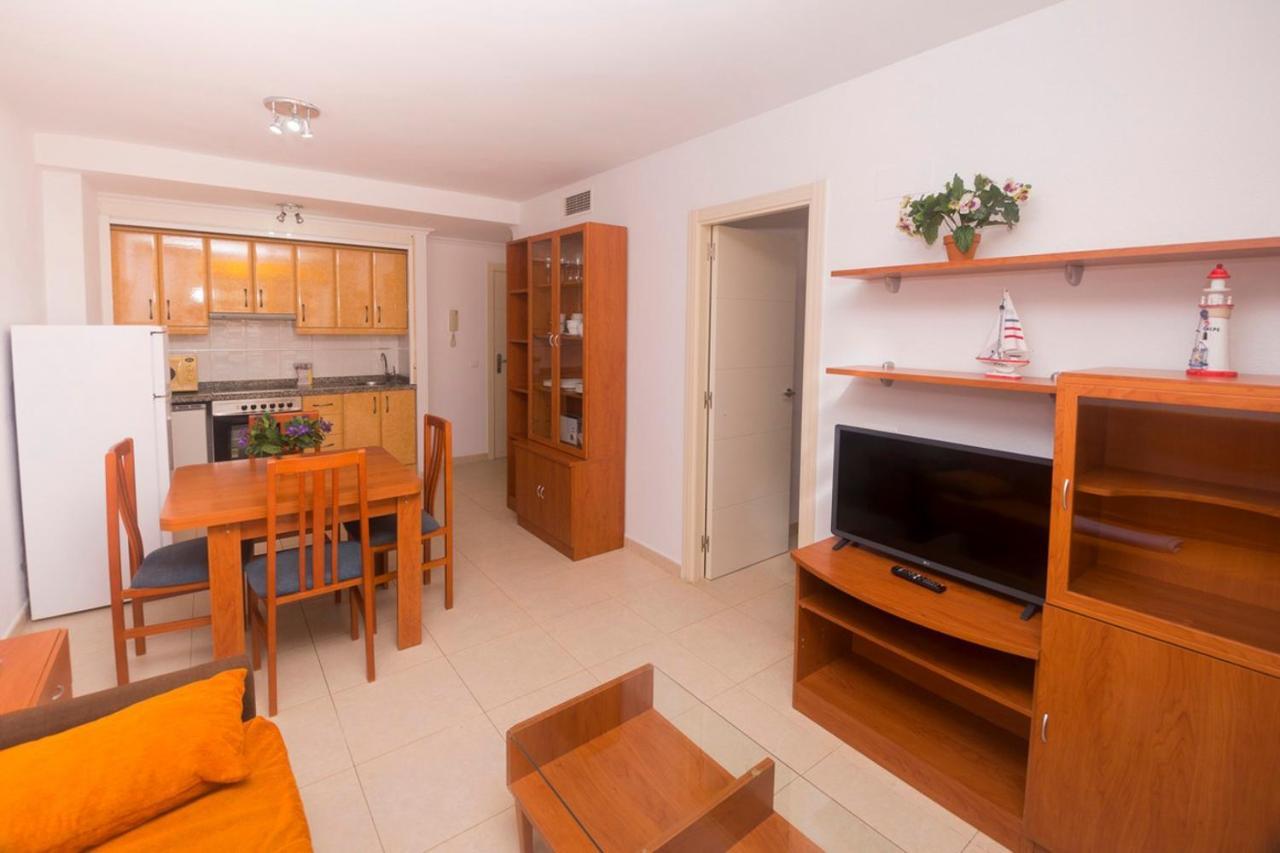 Apartamentos Ambar Beach Калпе Екстериор снимка