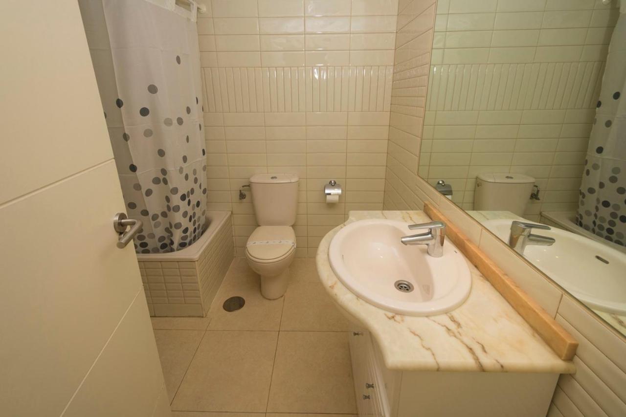 Apartamentos Ambar Beach Калпе Екстериор снимка