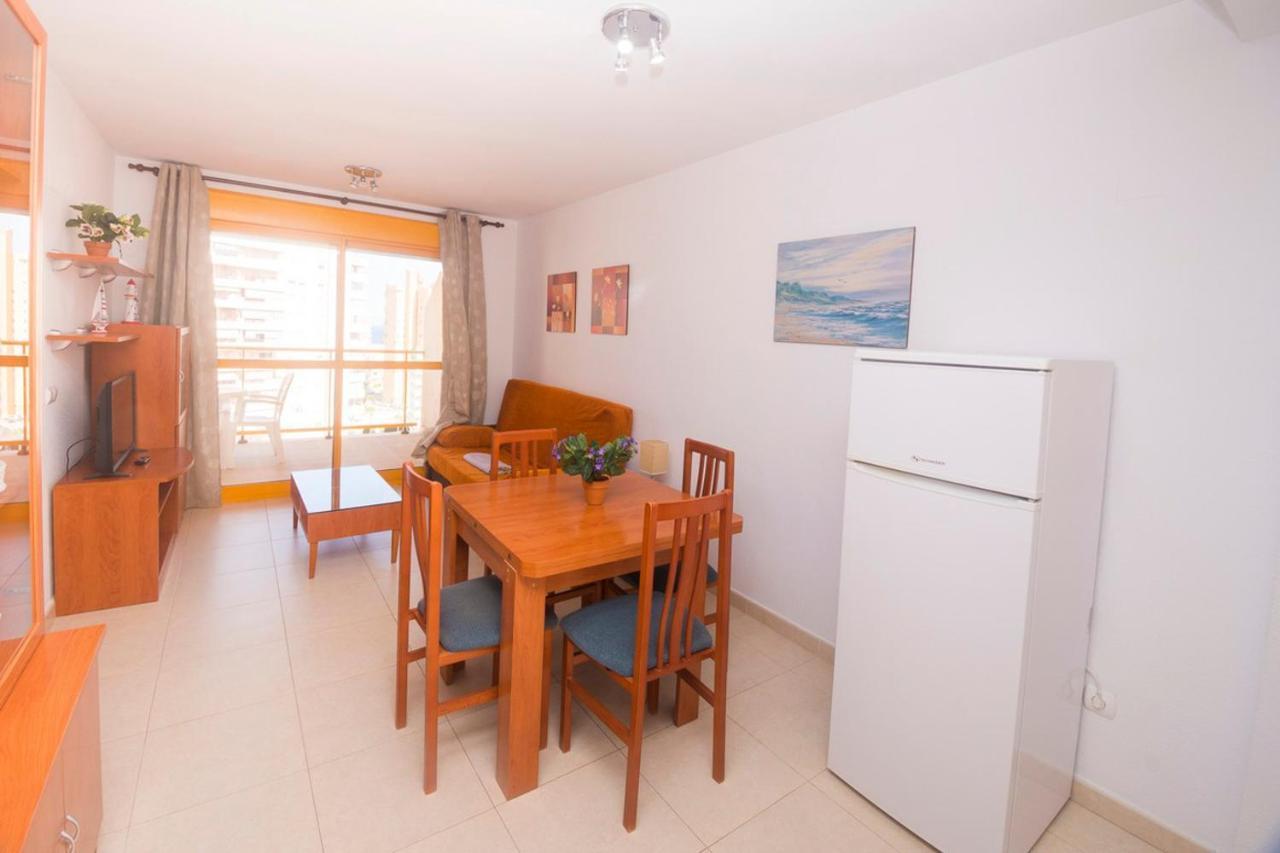 Apartamentos Ambar Beach Калпе Екстериор снимка