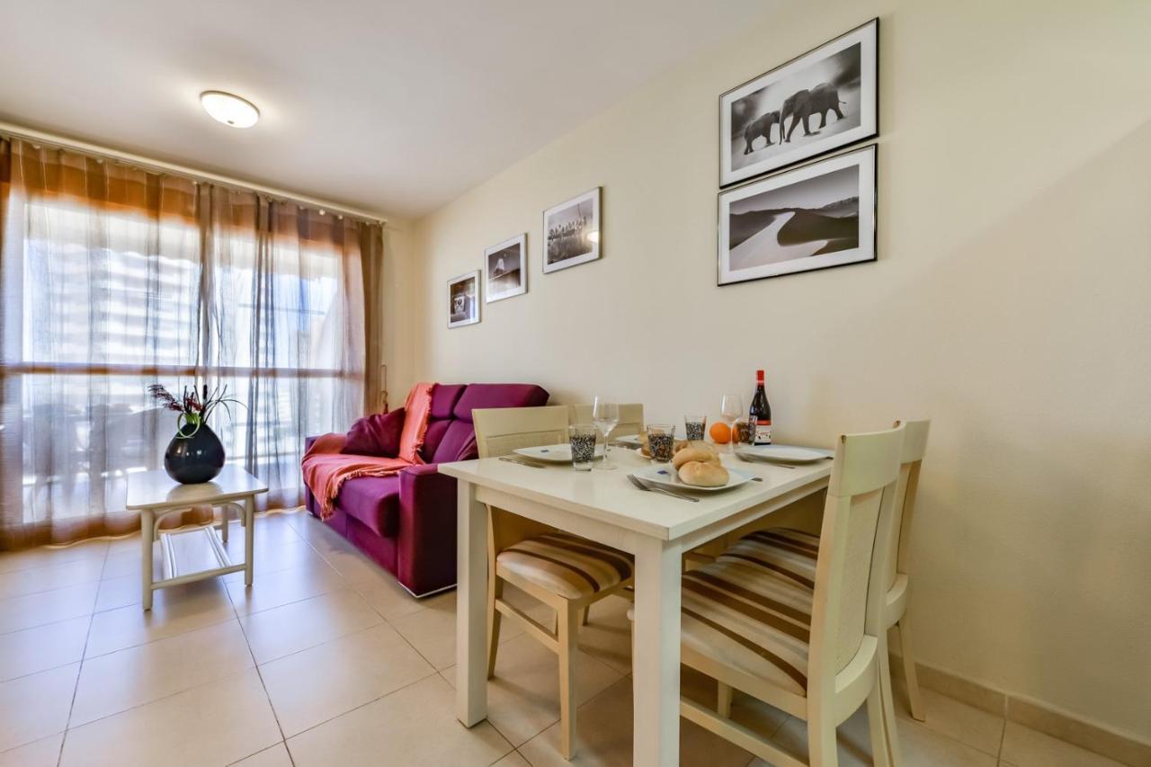 Apartamentos Ambar Beach Калпе Екстериор снимка