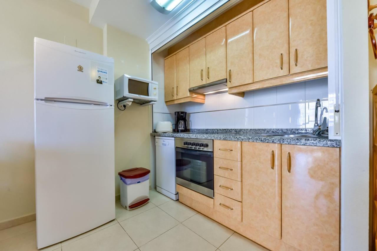 Apartamentos Ambar Beach Калпе Екстериор снимка