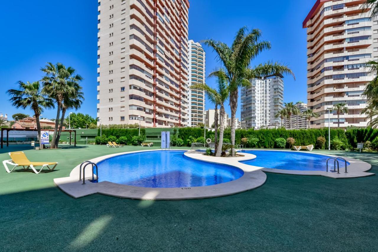 Apartamentos Ambar Beach Калпе Екстериор снимка