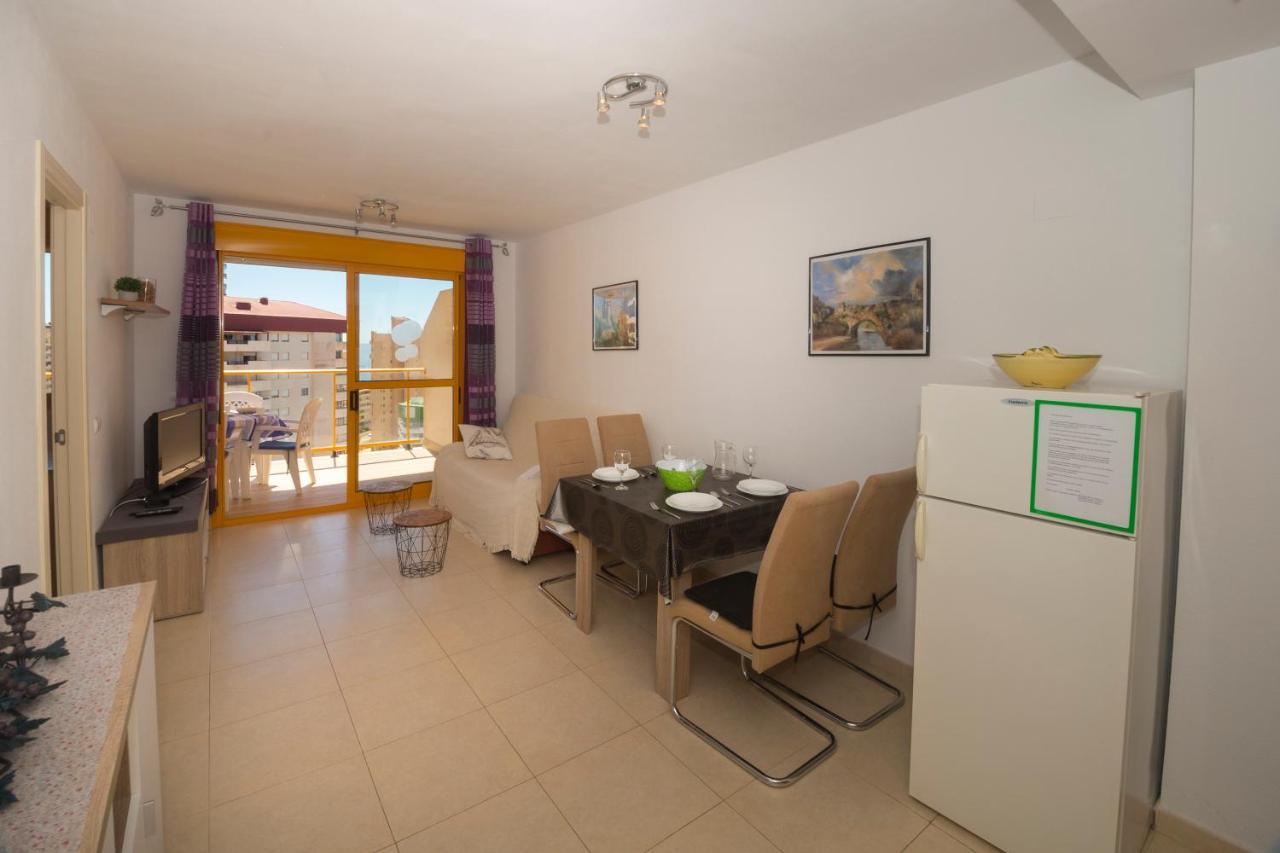 Apartamentos Ambar Beach Калпе Екстериор снимка