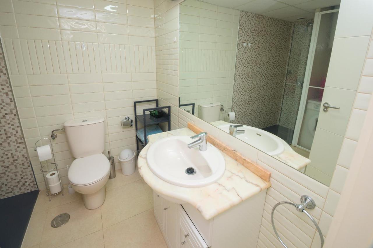 Apartamentos Ambar Beach Калпе Екстериор снимка