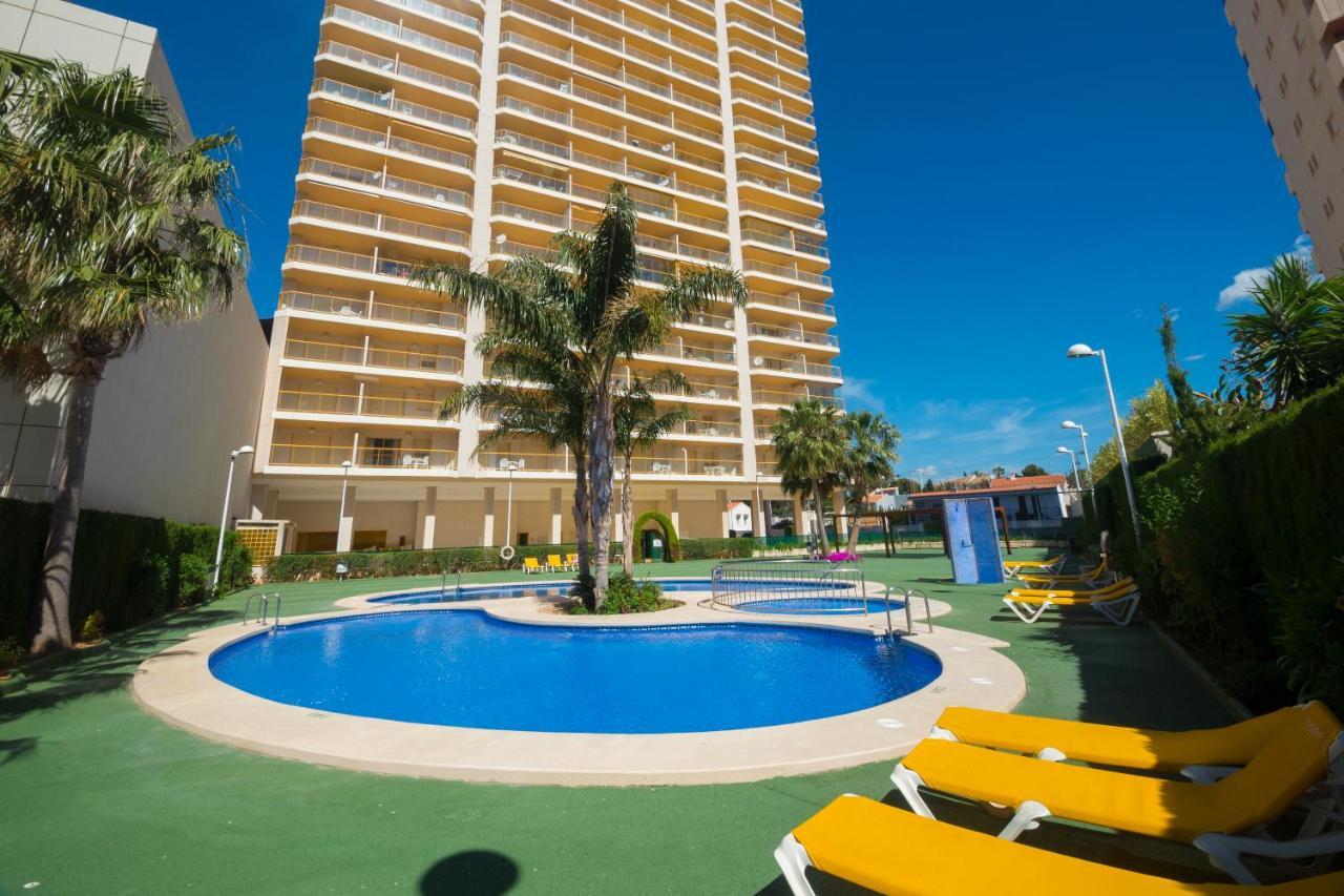 Apartamentos Ambar Beach Калпе Екстериор снимка