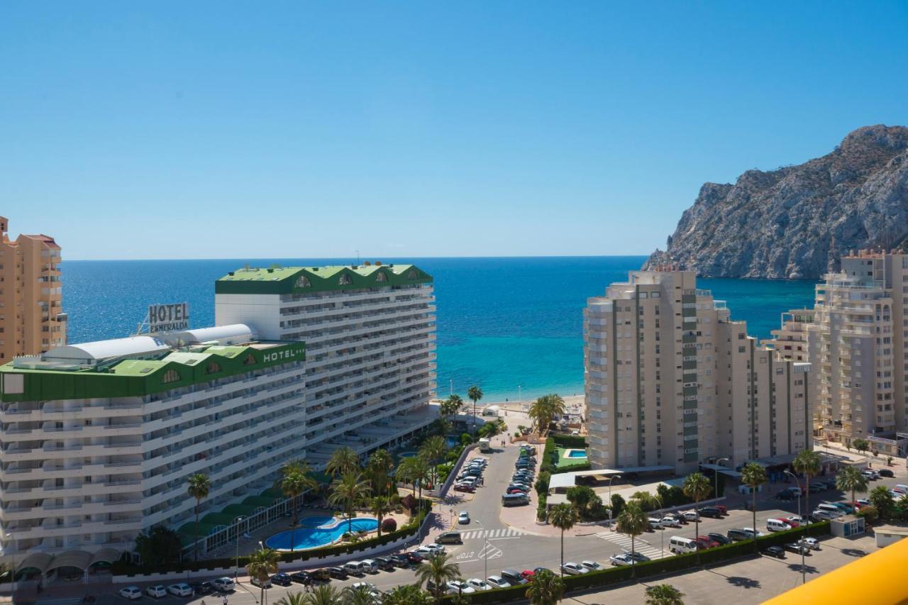 Apartamentos Ambar Beach Калпе Екстериор снимка