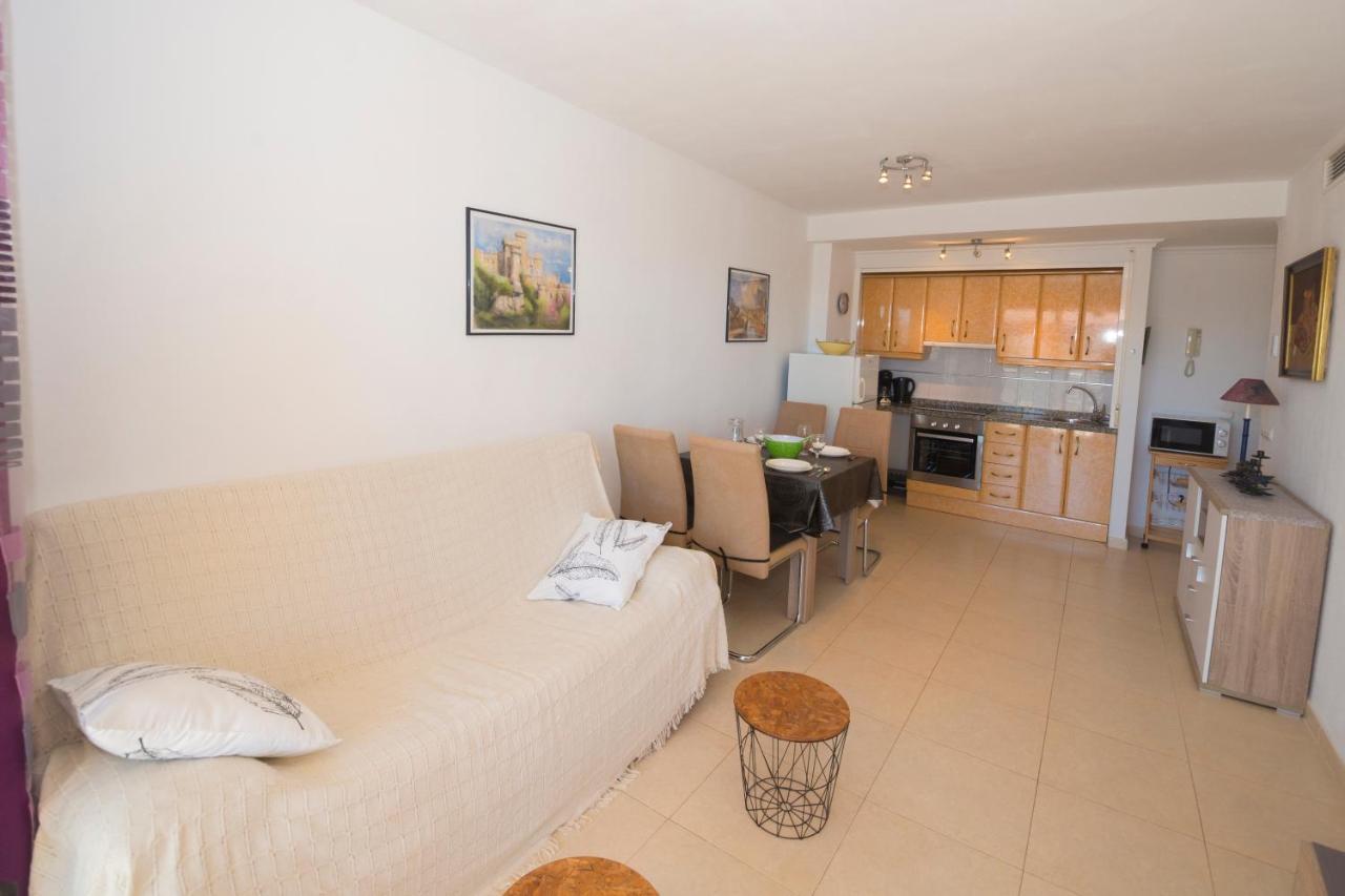 Apartamentos Ambar Beach Калпе Екстериор снимка