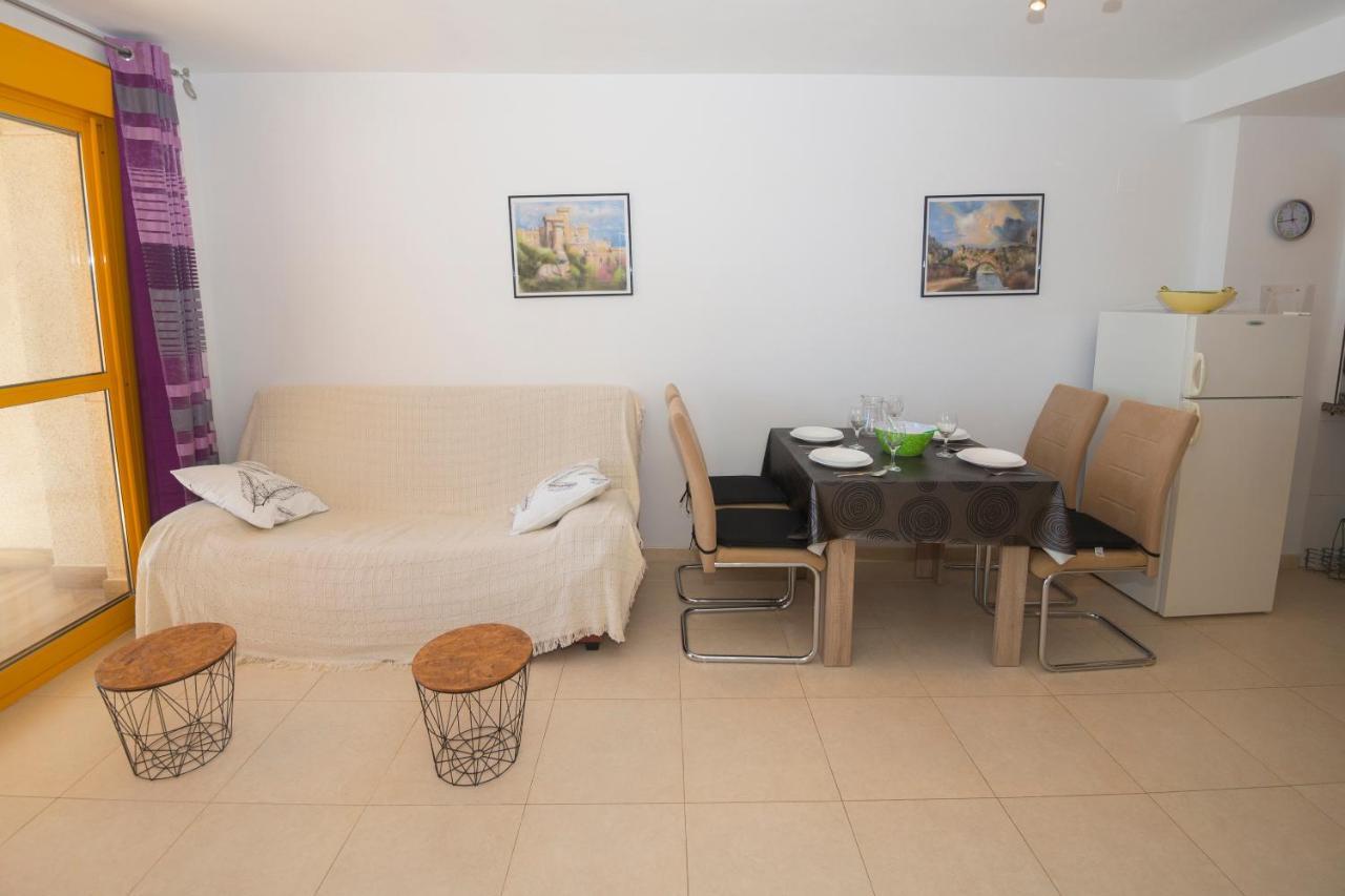 Apartamentos Ambar Beach Калпе Екстериор снимка