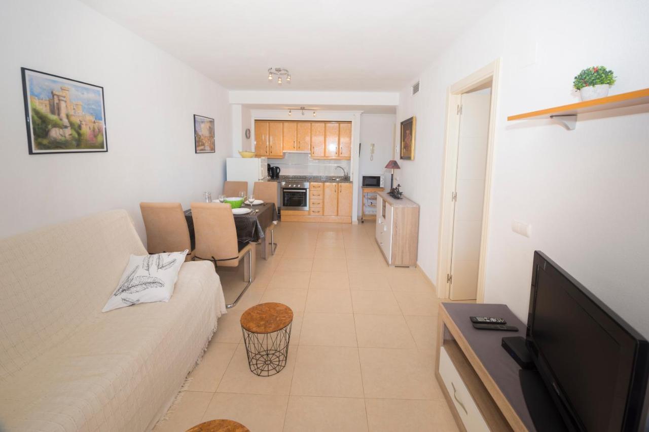 Apartamentos Ambar Beach Калпе Екстериор снимка