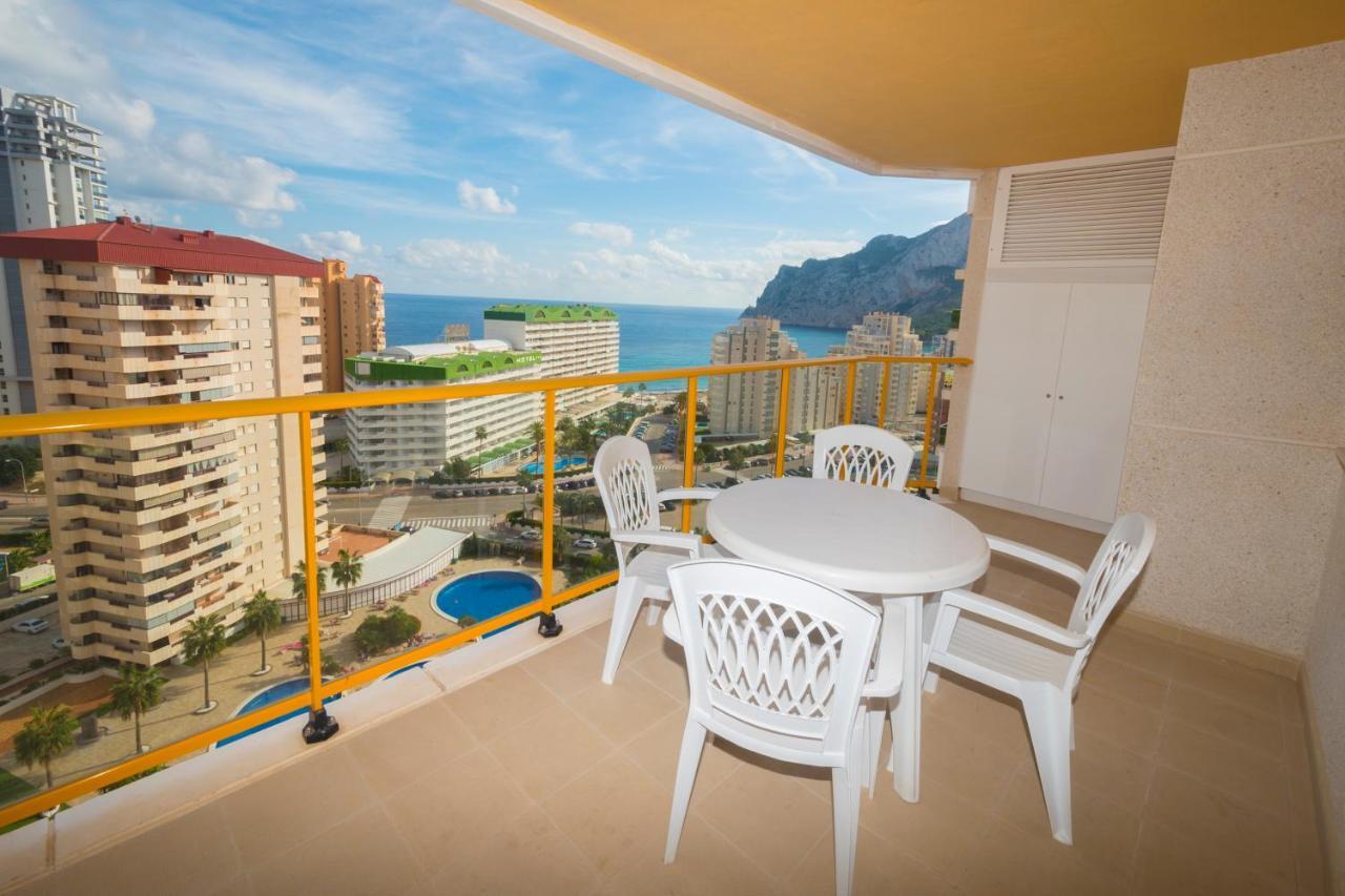 Apartamentos Ambar Beach Калпе Екстериор снимка