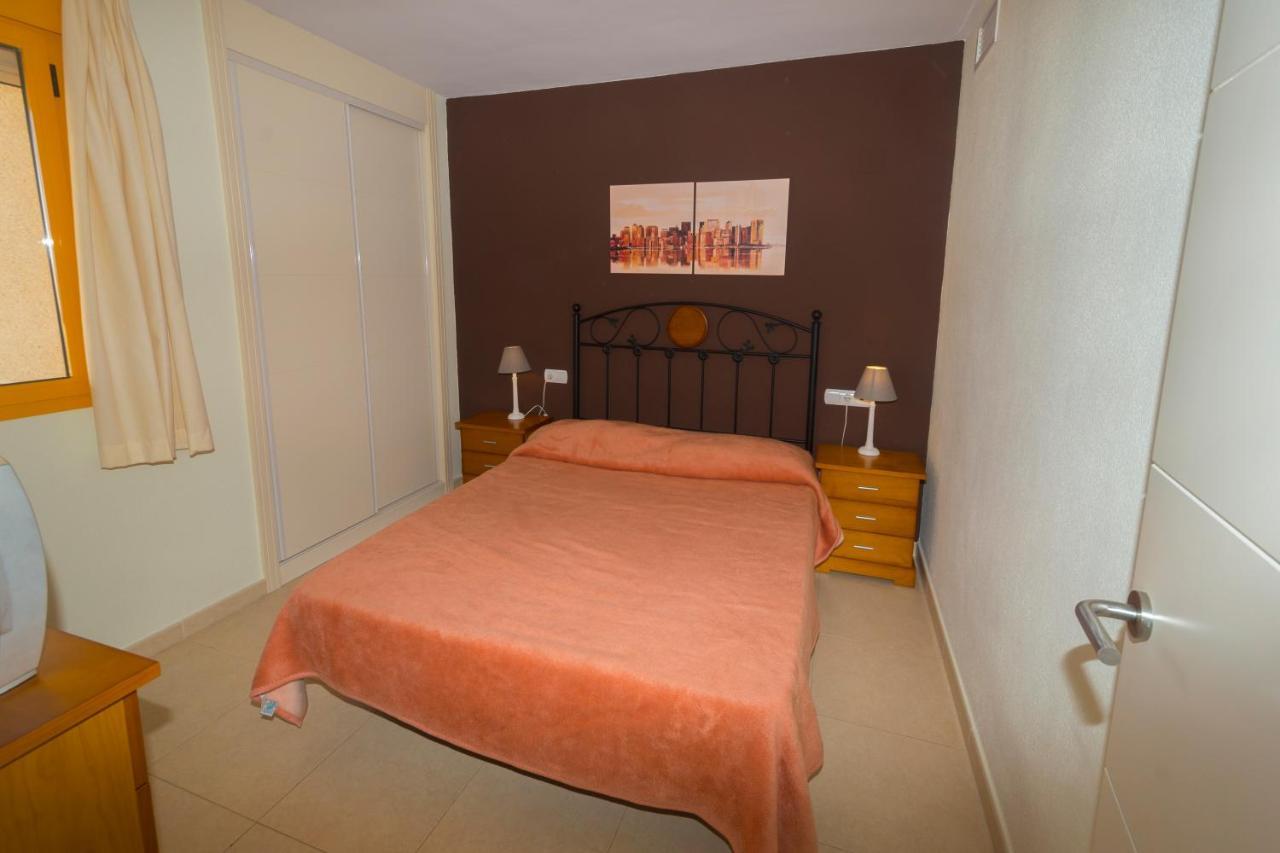 Apartamentos Ambar Beach Калпе Екстериор снимка