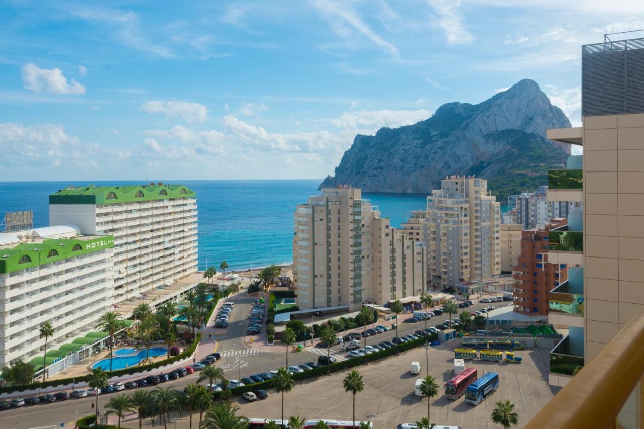 Apartamentos Ambar Beach Калпе Екстериор снимка