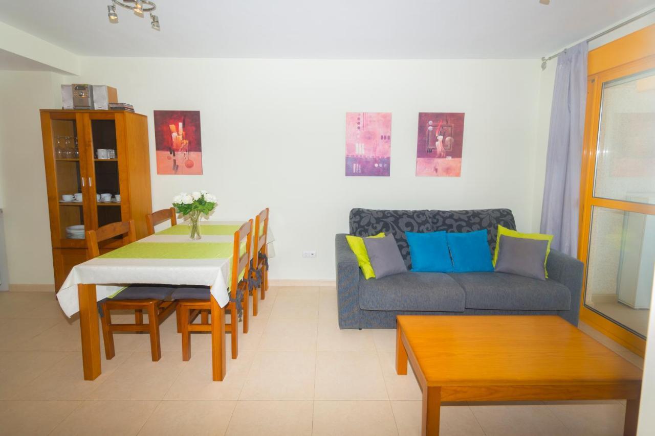 Apartamentos Ambar Beach Калпе Екстериор снимка
